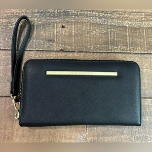 Steve Madden Bzippy Zip Around Wallet Wristlet, Black